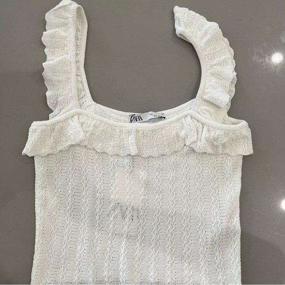 Zara White Ruffle crop top NWT - Picture 2 of 4